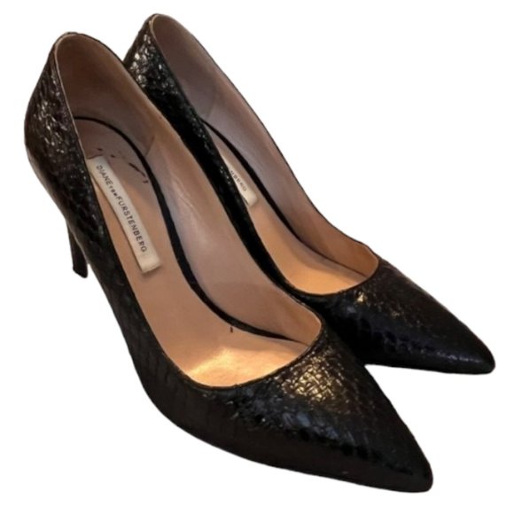 Diane von Furstenberg Embossed Leather Pumps - Black - 7 - Picture 3 of 10